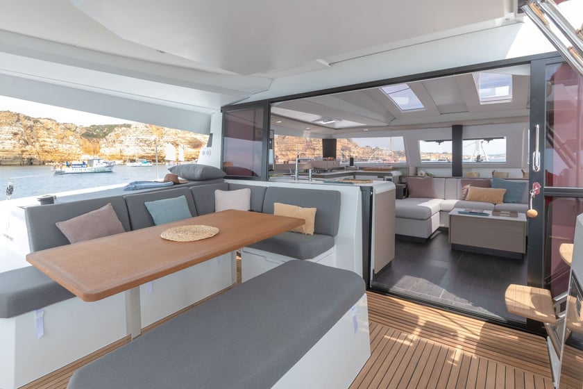 Badalona Catamaran 4 cabin 8 berths 8 guests 13.45 m Listing Number: #25473 5