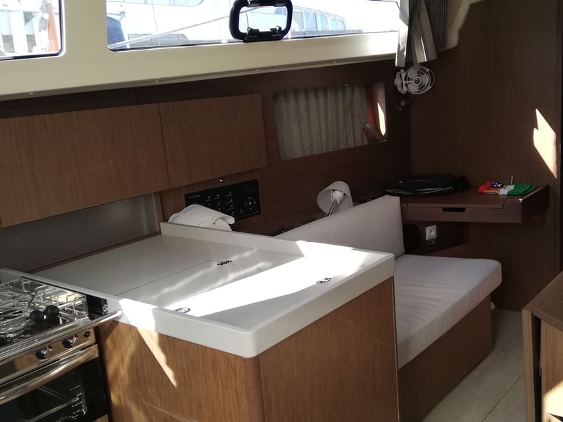 Vibo Marina Sailboat 3 cabin 8 berths 8 guests 12.43 m Listing Number: #25477 2