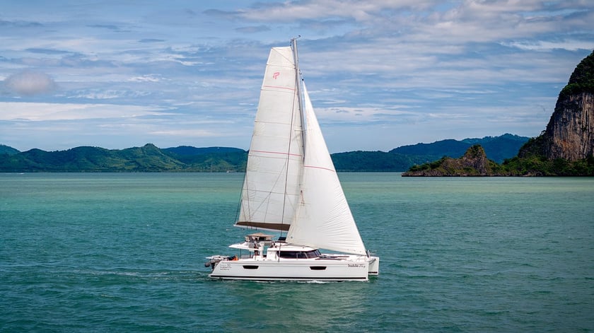 Phuket Catamaran Cabine 6  13  slaapplaatsen 15  gasten 50 ft Lijstnummer: #25480