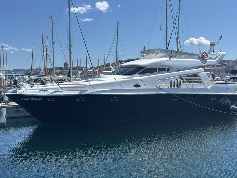 Vigo Motorjacht Cabine 3  6  slaapplaatsen 6  gasten 16.8 m Lijstnummer: #25524 3