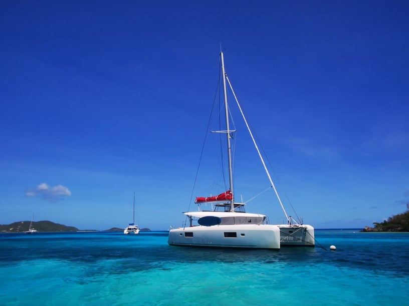 Große Insel Catamaran Cabine 4  Couchettes 8  Invités 6  12.94 m Numéro de l'annonce: #25525