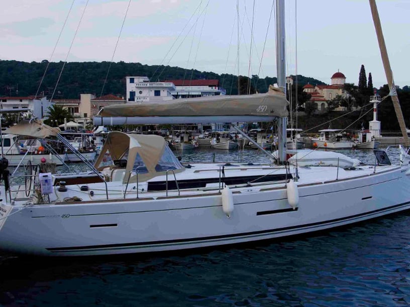 Athens Sailboat 4 cabin 8 berths 8 guests 13.5 m Listing Number: #2553