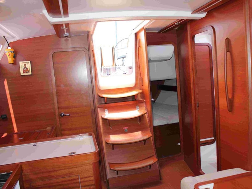 Athens Sailboat 4 cabin 8 berths 8 guests 13.5 m Listing Number: #2553 3