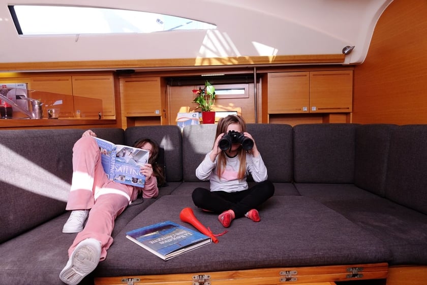 Palaio Faliro - Athene Zeilboot Cabine 4  10  slaapplaatsen 10  gasten 13.85 m Lijstnummer: #25590 3