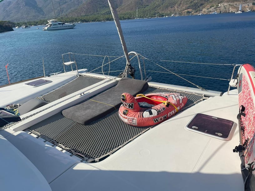 Didim Catamaran Cabine 4  8  slaapplaatsen 8  gasten 11.45 m Lijstnummer: #25592 5
