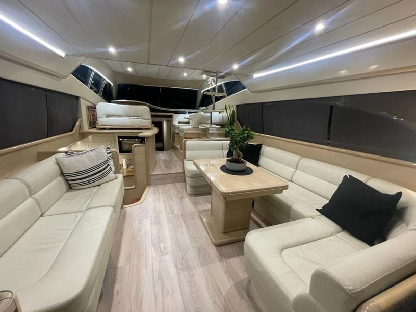 Mykonos Yacht a motore cabina 3  cuccette 6  14  ospiti 16.3 m Numero dell'inserzione: #25595 2
