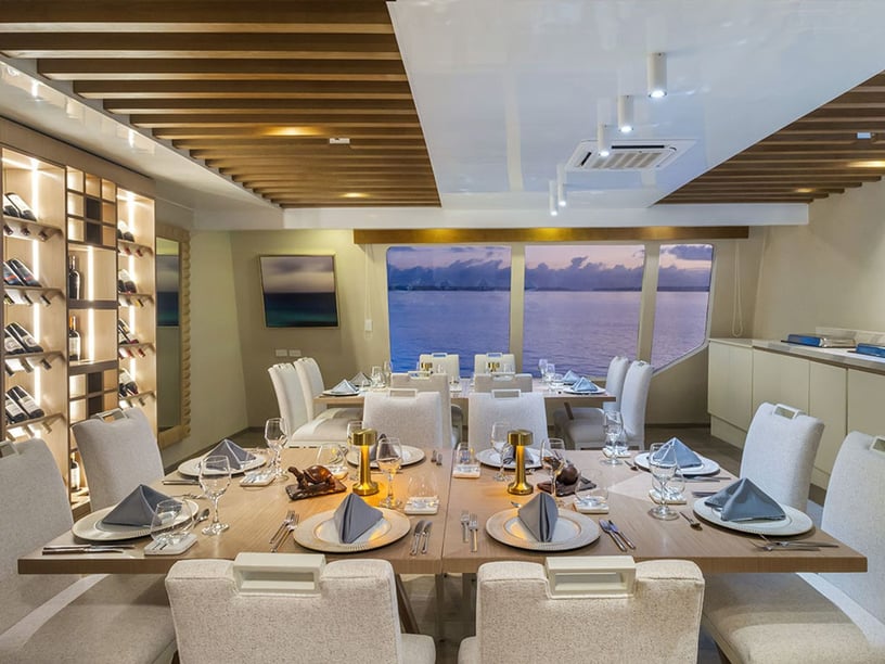 Baltra Catamaran 8 cabin 16 berths 16 guests 35 m Listing Number: #25600 2