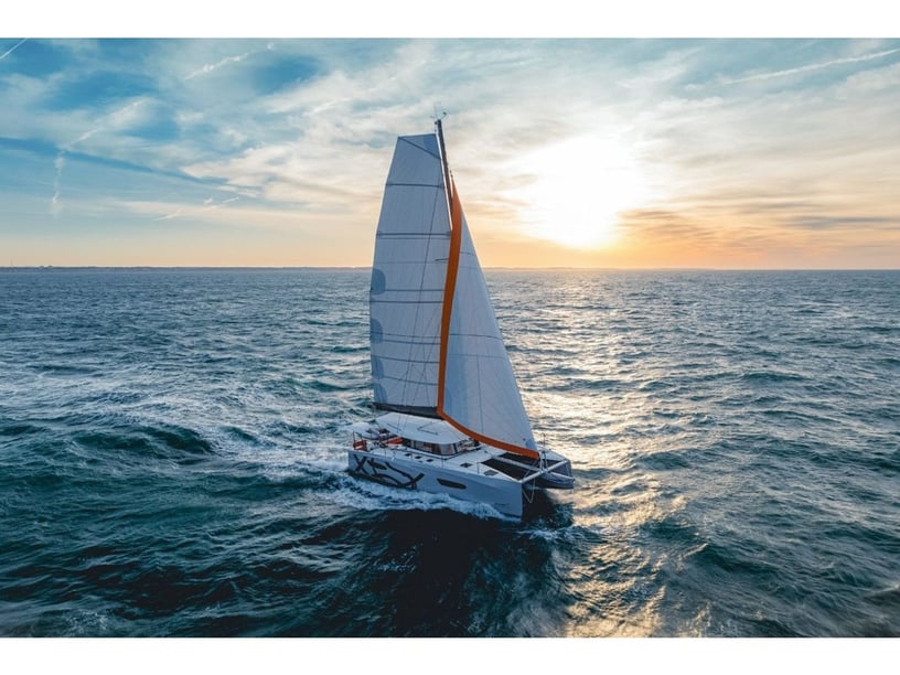 Dubrovnik Catamaran 6 cabin 8 berths 12 guests 12.99 m Listing Number: #25608