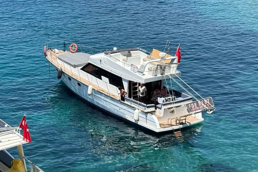 Marmaris Motorjacht Cabine 2  4  slaapplaatsen 6  gasten 15 m Lijstnummer: #25615 3