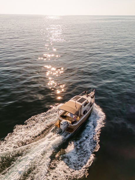 Pula Bateau à moteur Cabine 1  Couchettes 3  Invités 7  7.2 m Numéro de l'annonce: #25621 4