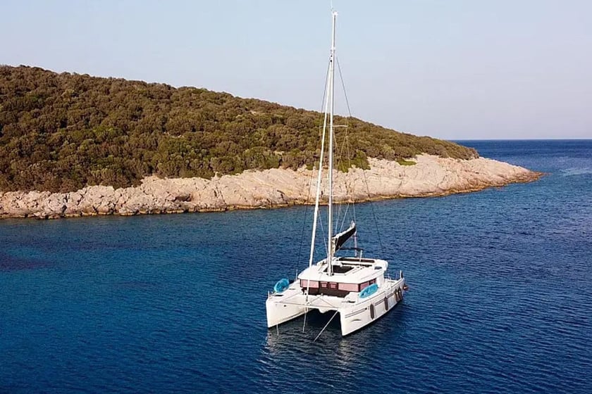 Fethiye Catamaran 4 cabin 8 berths 10 guests 13.96 m Listing Number: #25631