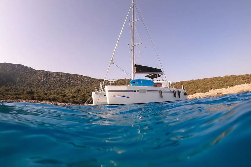 Fethiye Catamaran 5 cabin 10 berths 10 guests 13.96 m Listing Number: #25631