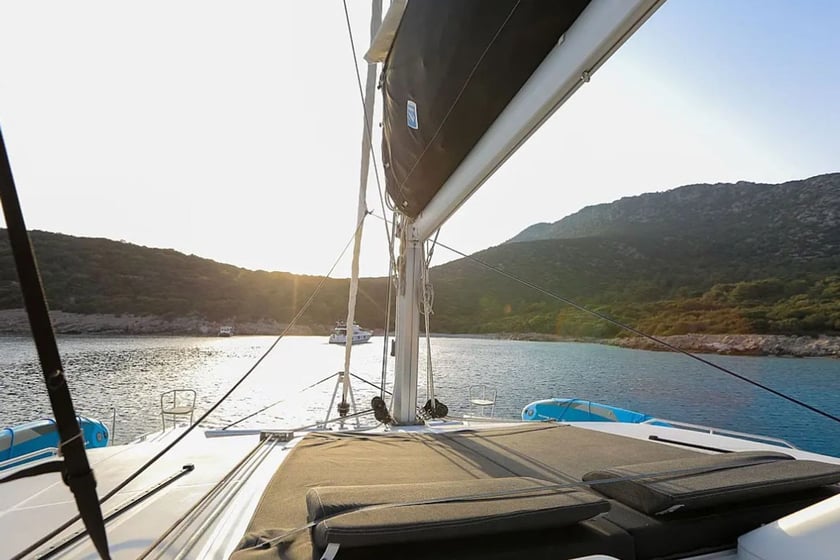 Fethiye Catamaran 5 cabin 10 berths 10 guests 13.96 m Listing Number: #25631 5