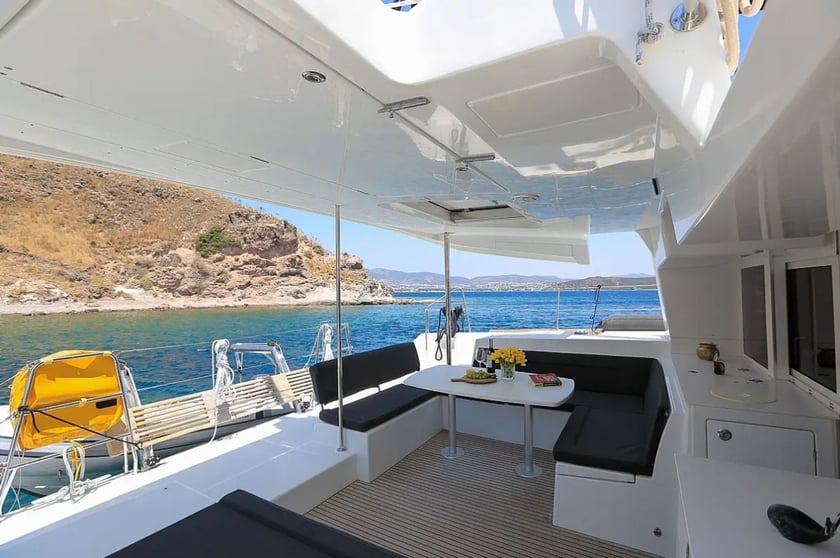 Fethiye Catamaran 5 cabin 10 berths 10 guests 13.96 m Listing Number: #25631 4