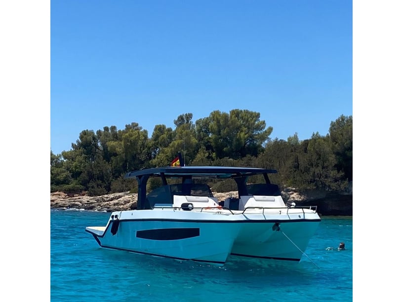 Paros Catamaran 2 cabin 4 berths 4 guests 12.49 m Listing Number: #25641