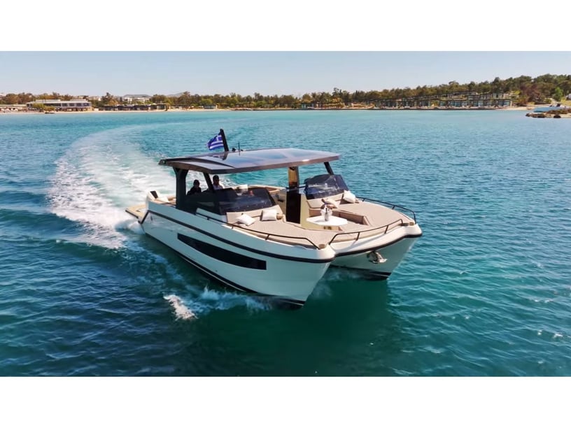 Ornos Catamarán Cabina 2  4  literas 4  invitados 12.49 m Número de anuncio: #25642