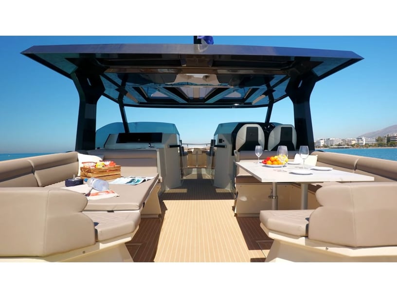 Ornos Catamarán Cabina 2  4  literas 4  invitados 12.49 m Número de anuncio: #25642 3