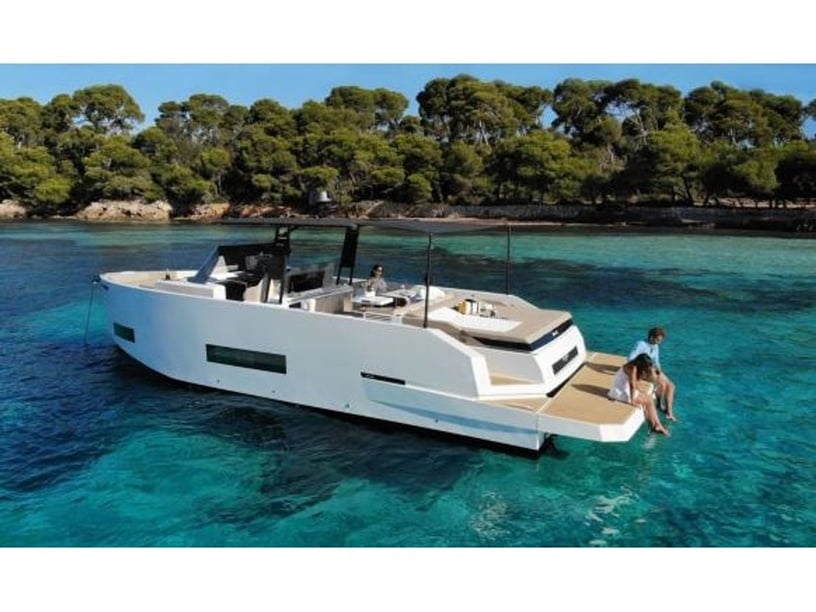 Paros Lancha motora Cabina 1   11  invitados 12.64 m Número de anuncio: #25647