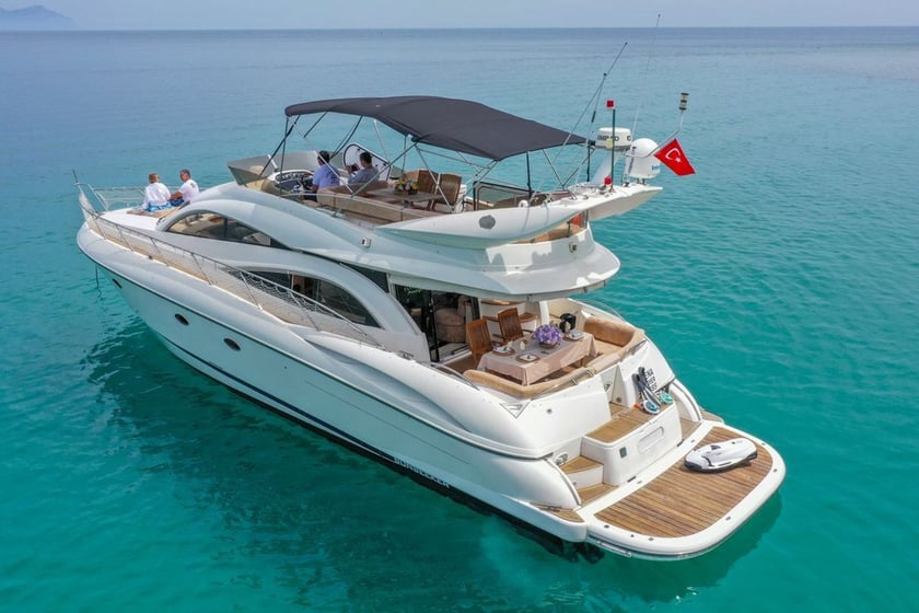 Kemer Yate a motor Cabina 3  6  literas 12  invitados 18 m Número de anuncio: #25650 5