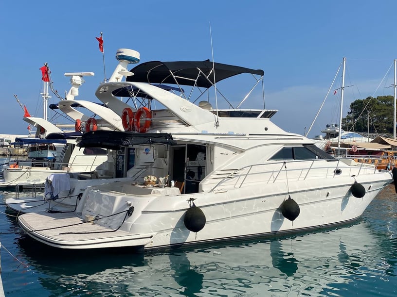 Kemer Motorboat 2 cabin 8 berths 8 guests 15 m Listing Number: #25651 4