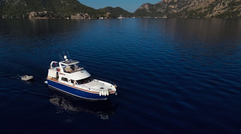 Selimiye Motoryat 3 kabin Konaklama 6 kişi Seyir 10 kişi 17 m İlan No: #25661