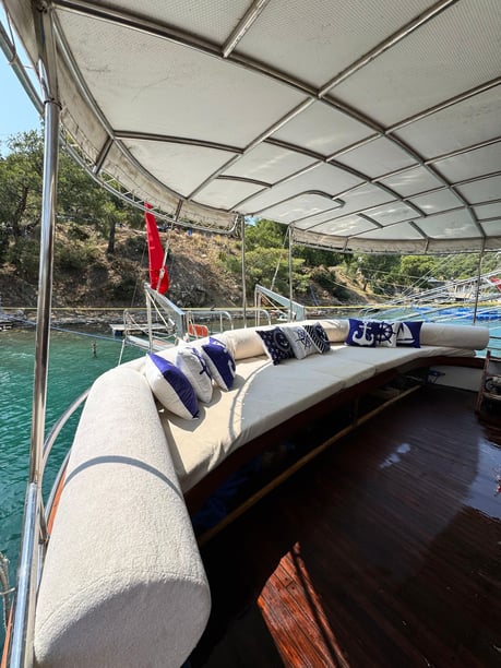 Gocek Gulet Cabine 6  Couchettes 12  Invités 12  23 m Numéro de l'annonce: #25664 3