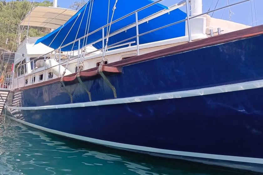 Gocek Gulet Cabine 6  Couchettes 12  Invités 12  23 m Numéro de l'annonce: #25664 2