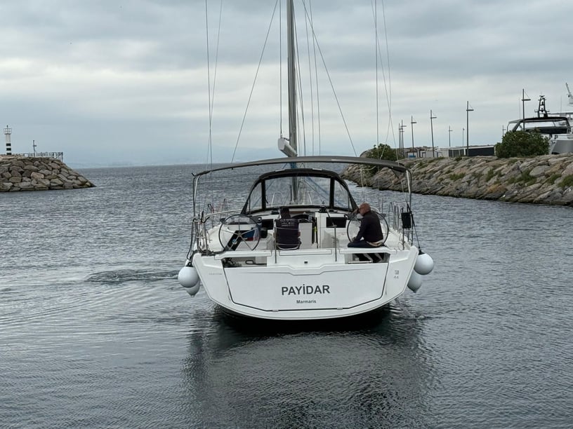 Marmaris Yelkenli 4 kabin Konaklama 8 kişi Seyir 8 kişi 13.91 m İlan No: #25669 3