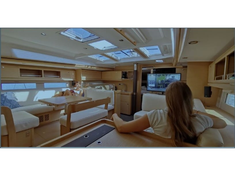 Capo d'Orlando Zeilboot Cabine 3  6  slaapplaatsen 10  gasten 17.7 m Lijstnummer: #25704 2