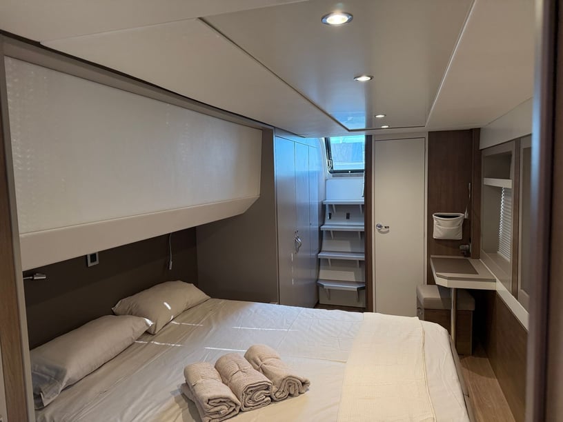 Valencia Katamaran 5 kabin Konaklama 12 kişi Seyir 12 kişi 16.8 m İlan No: #25715 5