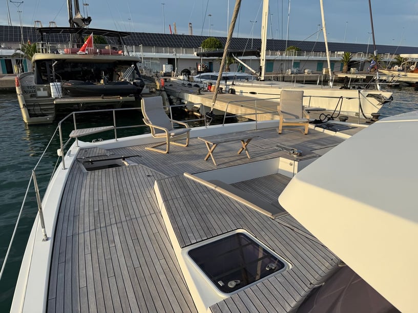 Valencia Katamaran 5 kabin Konaklama 12 kişi Seyir 12 kişi 16.8 m İlan No: #25715 4