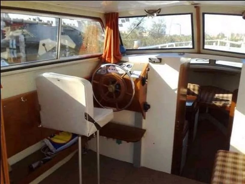 Woudsend Motoscafo cabina 2  cuccette 6  6  ospiti 9.1 m Numero dell'inserzione: #25721 4