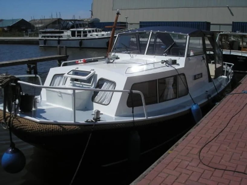 Woudsend Motorboot Cabine 1  4  slaapplaatsen 4  gasten 7.8 m Lijstnummer: #25723 4