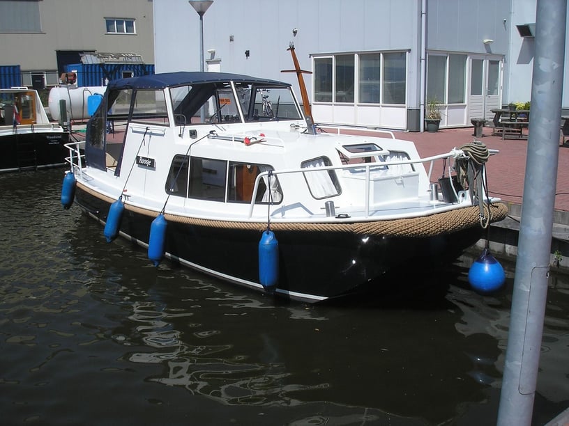 Woudsend Motorboot Cabine 1  4  slaapplaatsen 4  gasten 7.8 m Lijstnummer: #25723