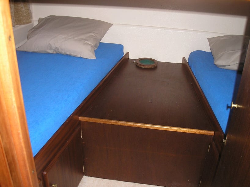 Woudsend Motorboot Cabine 2  6  slaapplaatsen 6  gasten 8 m Lijstnummer: #25724 3