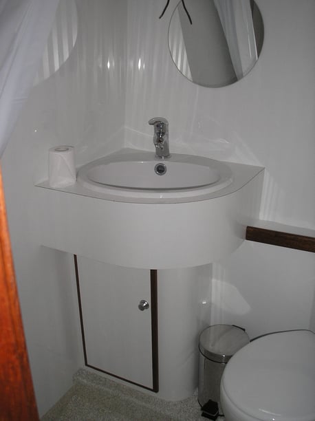 Woudsend Motorboot 3 Kabine 6 Liegeplätze 8 Gäste 14.1 m Nummer des Inserats: #25726 3