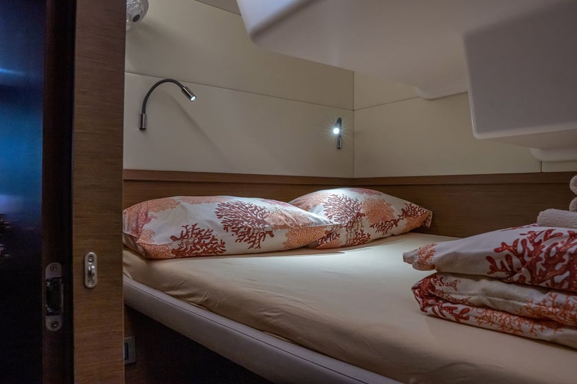 Kaštel Gomilica Catamaran Cabine 5  10  slaapplaatsen 10  gasten 14.76 m Lijstnummer: #25737 4