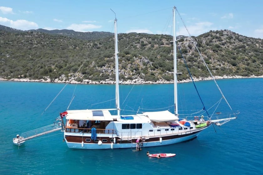 Antalya Goleta Cabina 7  14  literas 14  invitados 23 m Número de anuncio: #25744 2