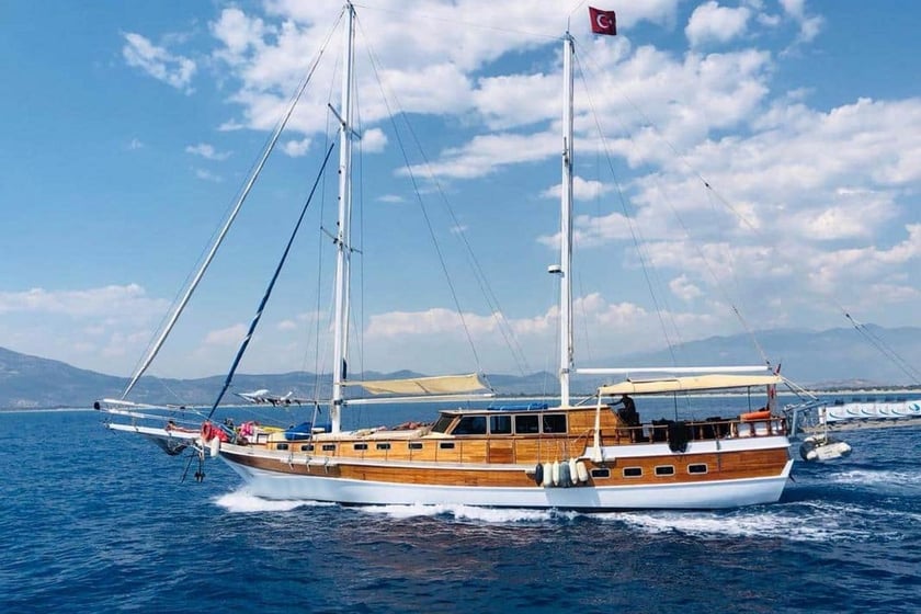 Antalya Goleta Cabina 7  14  literas 14  invitados 23 m Número de anuncio: #25744