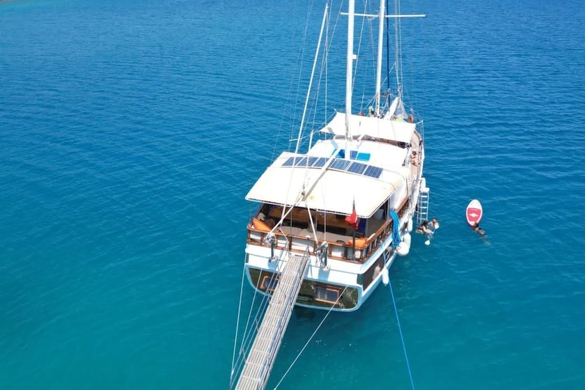 Antalya Goleta Cabina 7  14  literas 14  invitados 23 m Número de anuncio: #25744 3