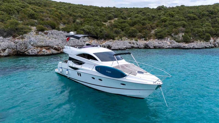 Türkbükü, Bodrum Motoryacht 3 Kabine 6 Liegeplätze 6 Gäste 16.9 m Nummer des Inserats: #25762 3