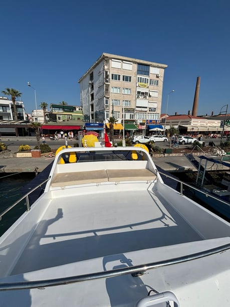 Ayvalık Gulet  Konaklama 2 kişi Seyir 10 kişi 10 m İlan No: #25765 3