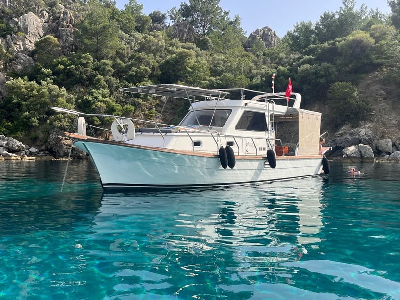 Datca Yacht a motore cabina 1   6  ospiti 10.05 m Numero dell'inserzione: #25767