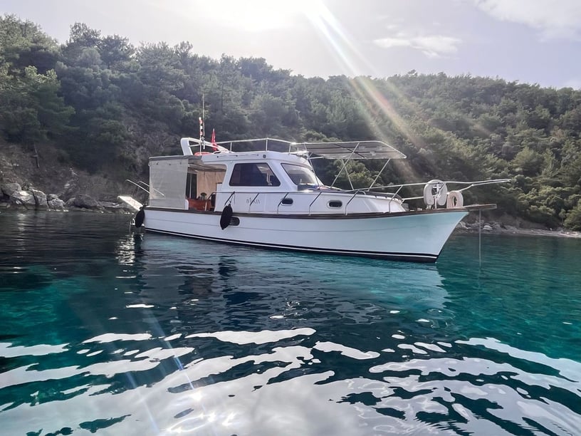 Datca Yacht a motore cabina 1   6  ospiti 10.05 m Numero dell'inserzione: #25767 2