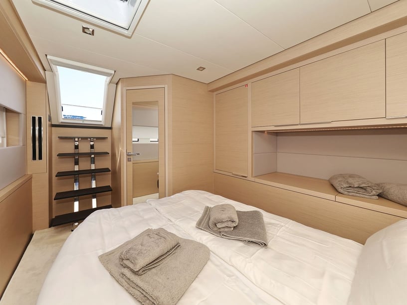 Sukošan Katamaran 4 Kabine 8 Liegeplätze 8 Gäste 16.9 m Nummer des Inserats: #25793 5