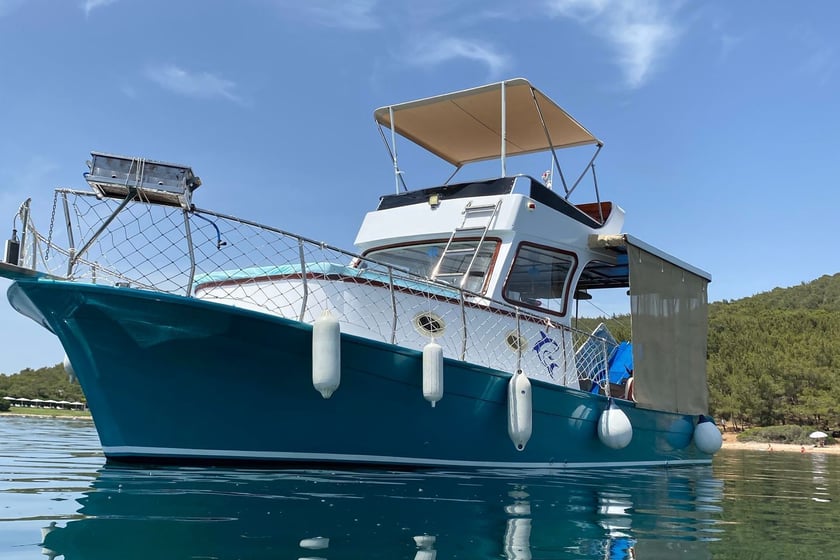 Ayvalik Motorjacht   9  gasten 10 m Lijstnummer: #25811