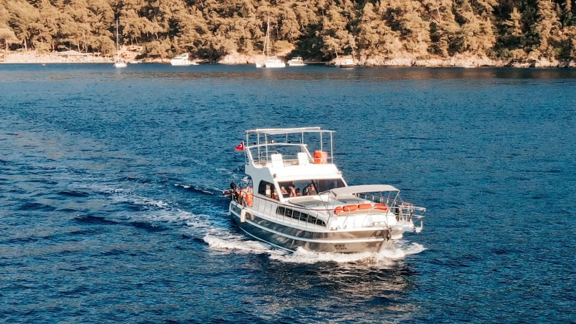 Gocek Gulet 2 cabin 4 berths 7 guests 15.4 m Listing Number: #25844 4