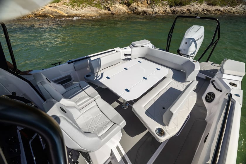 Seget Donji Motorboot 1 Kabine 2 Liegeplätze 6 Gäste 9.71 m Nummer des Inserats: #25848 4