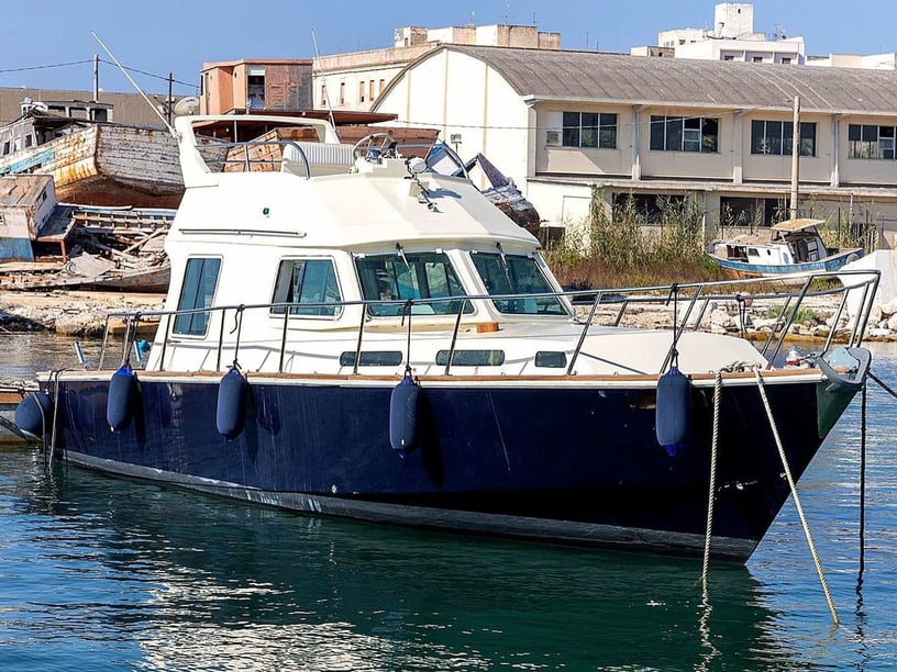 Trapani Sürat Teknesi 2 kabin Konaklama 4 kişi Seyir 12 kişi 14 m İlan No: #25850