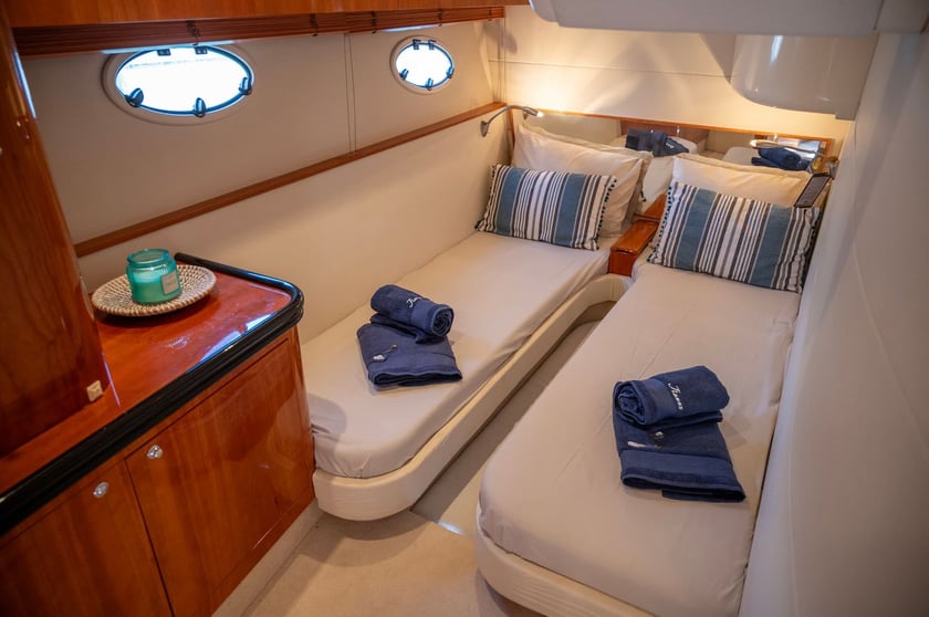 Kanistro - Chalkidiki Motorboat 3 cabin 6 berths 6 guests 12.08 m Listing Number: #25878 3